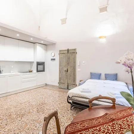 Caruso, By Short Holidays